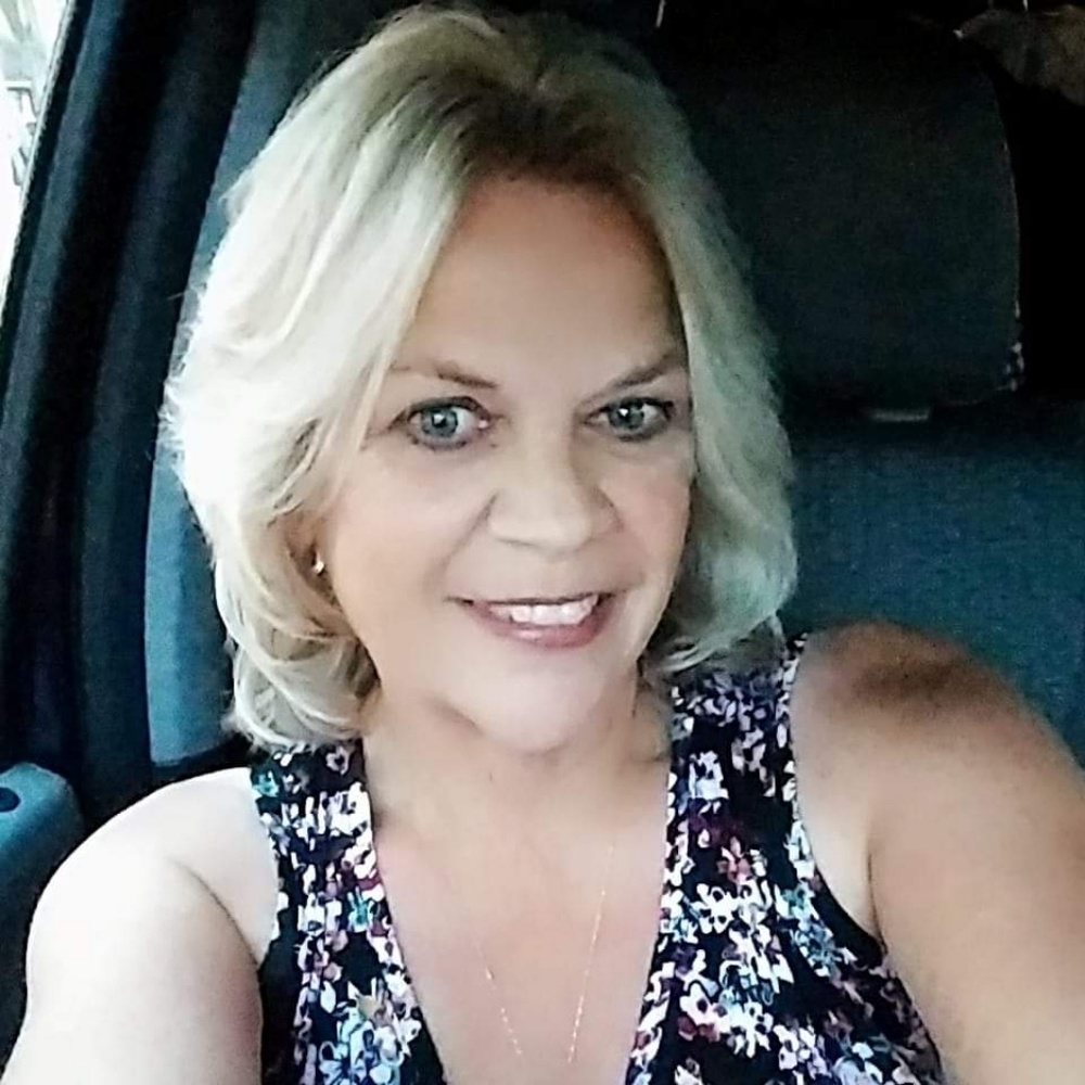 Meet your Posher, Deborah